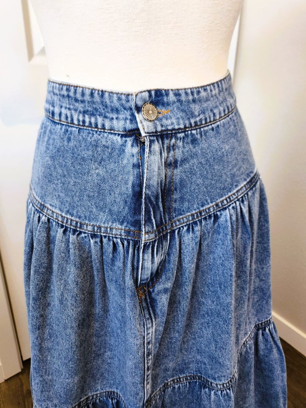 Lucky & Blessed Western Style Denim Maxi Skirt Floor Length with Pockets Size XL - Picture 3 of 7